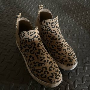 Leopard print wedge sneakers